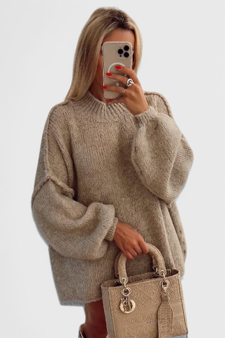 Cassia | Oversized Sweater i Strikket Materiale med Ballonærmer